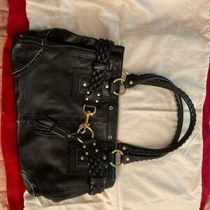 Coach Shoulder Bag - Timeless Style Perfect from Day to Evening!